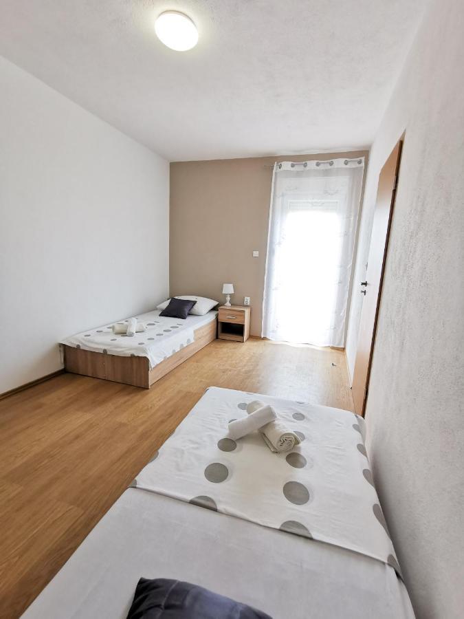 Kaštela A4 Apartmani Kevic מראה חיצוני תמונה